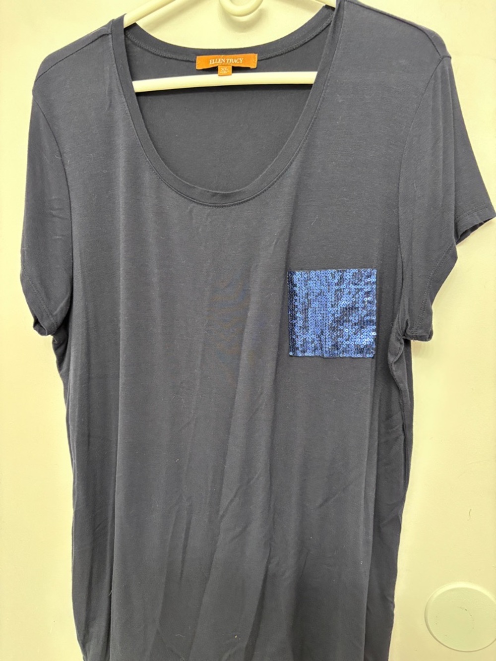 Ellen Tracy Summer Navy Blue  Short-Sleeve Tee with Blue Sequin Pocket XL 44x29